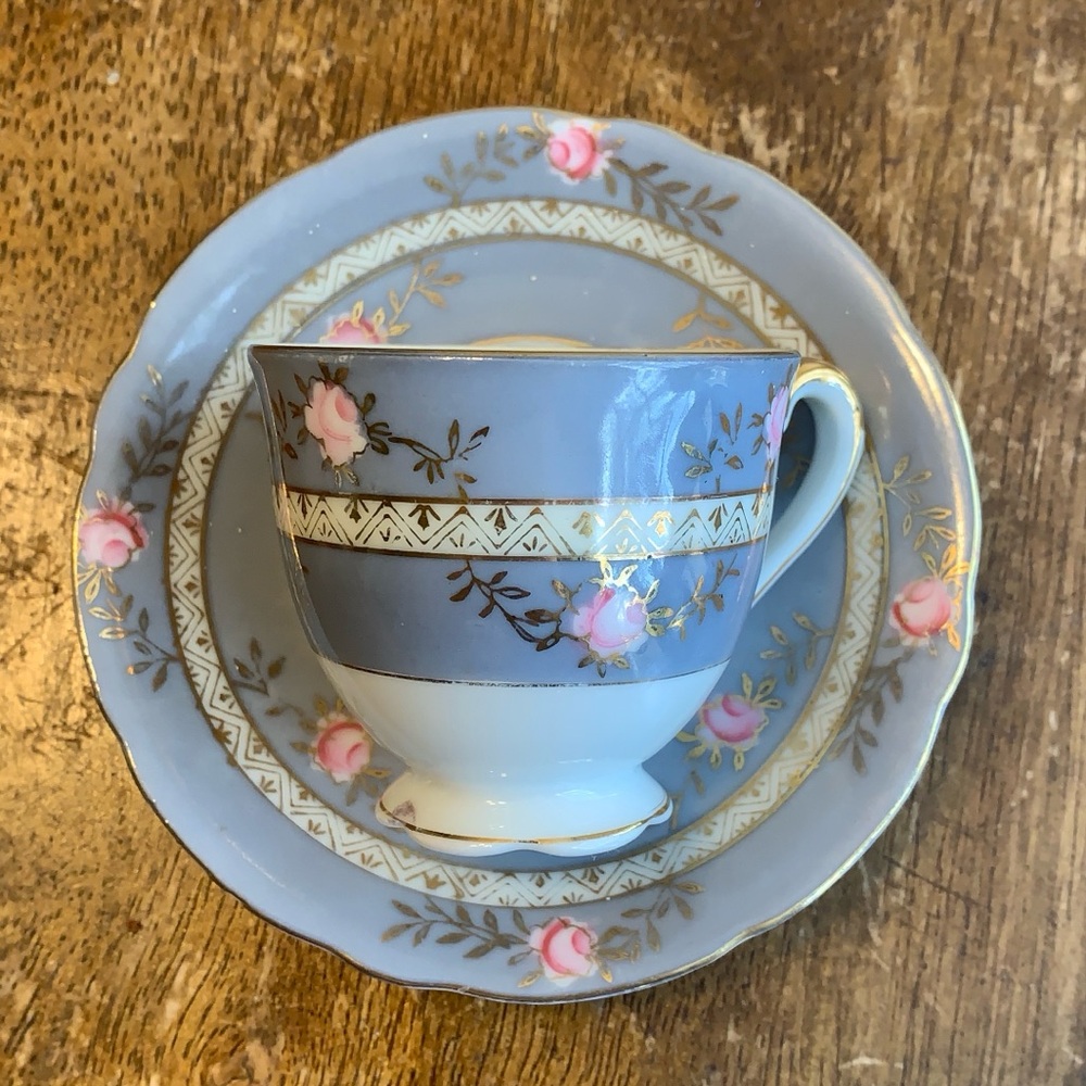 3 Ucagco Small Tea Cups Saucer-Blue/Gray with Pink Rose&Gold Trim Occupied Japan